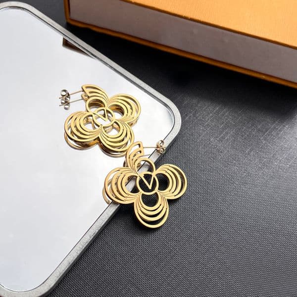 Chic Gold - Toned Pearl Drop Earrings Delicate Daily & Sophisticated Jewelry Gift For Her Elegant And Classy Accessory