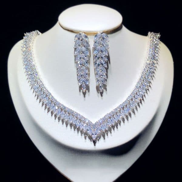 New Luxury Drop Shaped Zircon Shape Necklace Women Pendant Set High Quality Party Wedding Jewelry