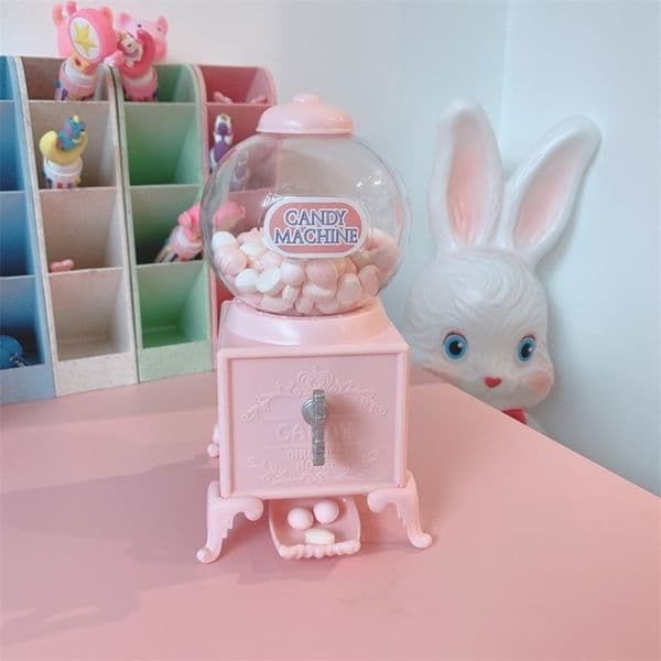 Cute Candy Box Twisted Candy Machine Piggy Bank Candy Box Small Sweets Dispenser Candies Storage Container 3DCXH23 LJ201212