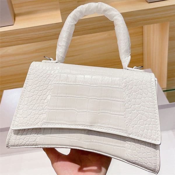 Wallet Designers Handbag Bag Shoulder Crossbody Purse Alligator Half Moon Backpack Letters Shopping Tote Hasp Zipper Pocket Crocodile Women