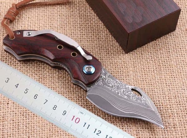 6.1 Inch Damascus Pocket Folding Knife VG10 Damascuss Steel Drop Point Blade folding knife Rosewood + Steel Sheet Handle EDC Knives With Gift Wood Box