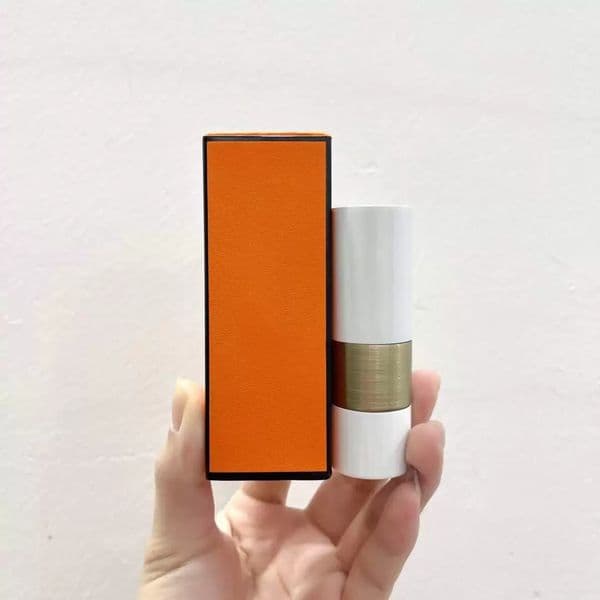 Luxury Famous Brand Lip Gloss Hot Makeup Lipstick Kiss Beauty Moisturizer Natural Long Lasting Nutritious maquillaje Rouge Free Shipping