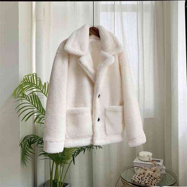 ZADORIN Autumn Winter Lapel Long Sleeve Loose Teddy Coat With Pocket Women Plus Size Faux Lamb Fur Jacket Female Streetwear SH190930