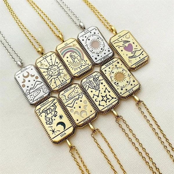 Creative Gothic Tarot Card Retro Women039s 16k Gold Plated Pendant Necklace Square Sun Moon World Love Couple Party Necklaces