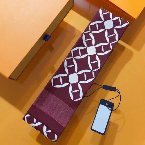NEW Luxury Designer Design Woman's Scarf, Fashion letter Handbag Scarves, Neckties, Hair bundles , silk material Wraps size:8*120