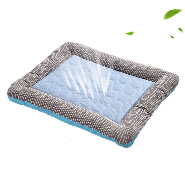 Dog Cooling Mat Summer Cool Feeling Dog Bed for Medium and Large Dogs Cats Breathable Household Pet Sofa Pet Ice Pad 211009