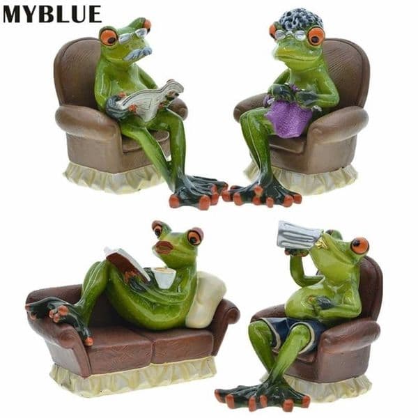 MYBLUE 2Pcs/Set Kawaii Garden Animal Resin Enjoy Life Couple Frog Figurine Miniature Nordic Home Room Decoration Accessories 211108