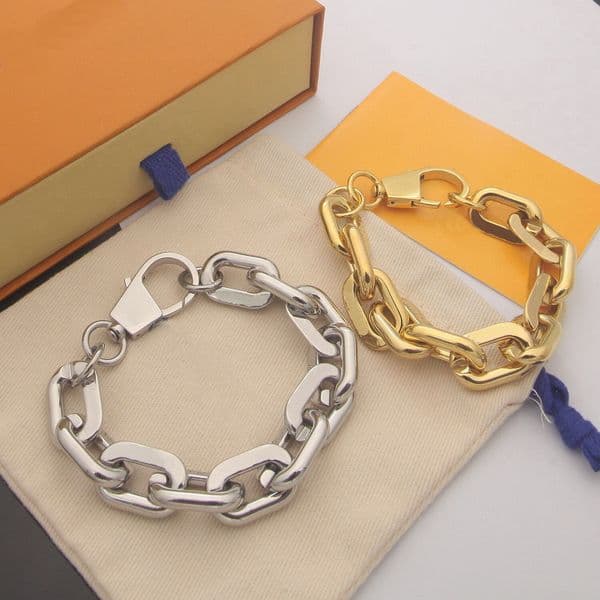Europe America Fashion Men Women Lady Engraved Four Leaf Flower V Initials Gold Silver-Metal Thick Chain Edge Bracelet MP3003