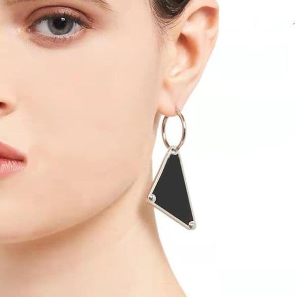 Fashion Extravagant Jewelry Luxury Women Design Dangle Earrings With Letters Elegant Woman Stud Earring Chandelier Classic Style