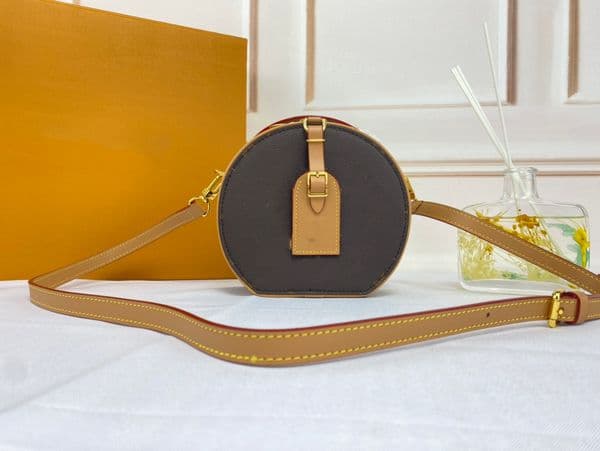 High Quality Fashion Luxurys Shoulder Bag Onthego Medium Tote Women Designers Handbags By The Pool Monograms embossing Messenger Designer bags 44680