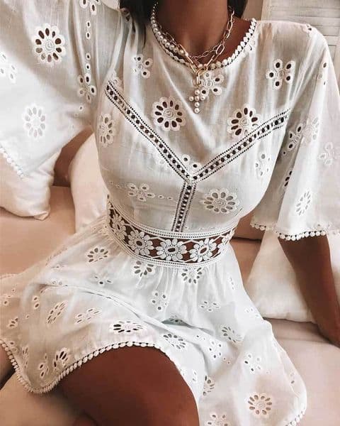 INSPIRED AGUSTINA DRESS WHITE Crochet Waist summer casual mini key hole back chic women new vestidos 210412