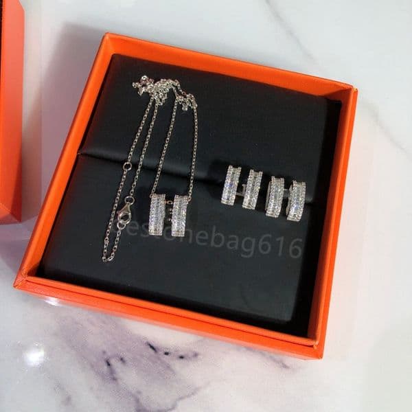 New Style Fashion Necklace Jewelry Heart-Shaped Pendant Love Necklaces For Women's Party Wedding Gifts Wholesale