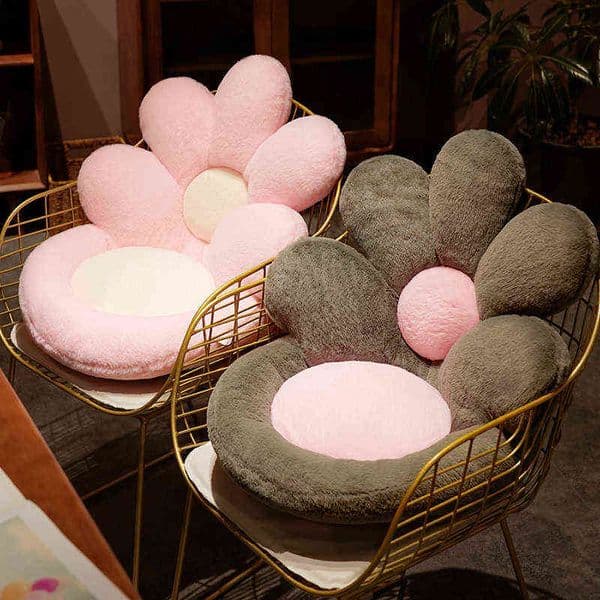 Creative 50Cm Stuffed Soft Floral Plush Seat Cushion Beautiful Daisy Cushion Beautiful Petal Plush Toys Home Chair Decor Gifts J220729