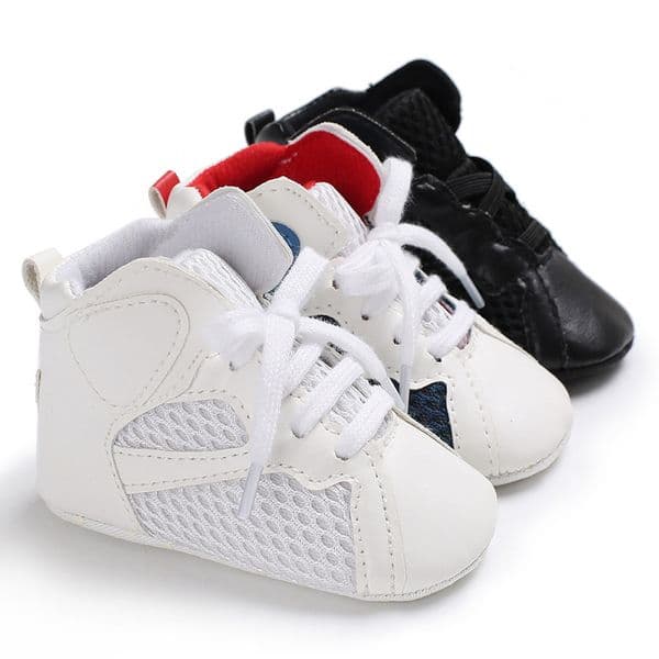 2026 New Newborn Classic First Walkers Infant Soft Soled Anti Slip Baby For Boys Sneakers Crib Bebe Shoes Designer