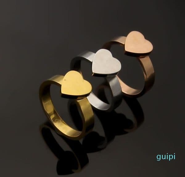 2022 new Top Quality Extravagant Simple heart Love Ring Gold Silver Rose Colors Stainless Steel Couple Rings Fashion Women Designer Jewelry
