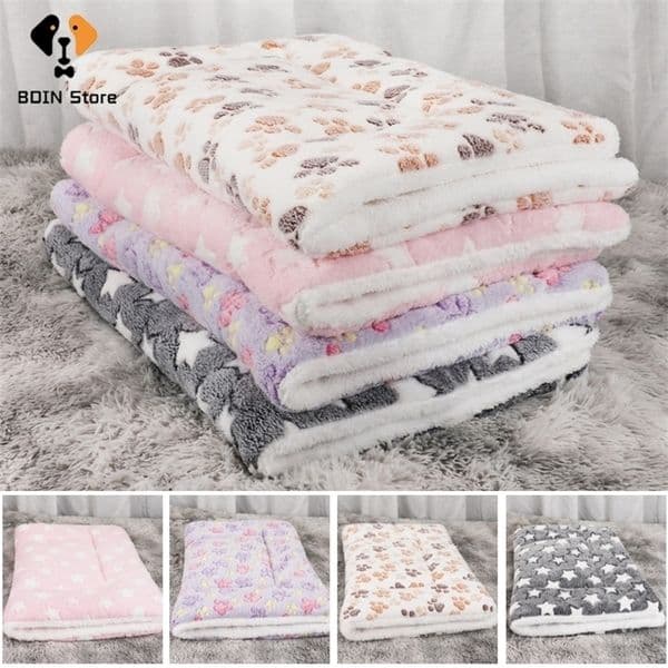 30*30CM Plush Dog Cat Mat Bed Thickened Soft Wool Blanket Household Portable Washable Warm Sleeping Pads Pet Accessories 220323