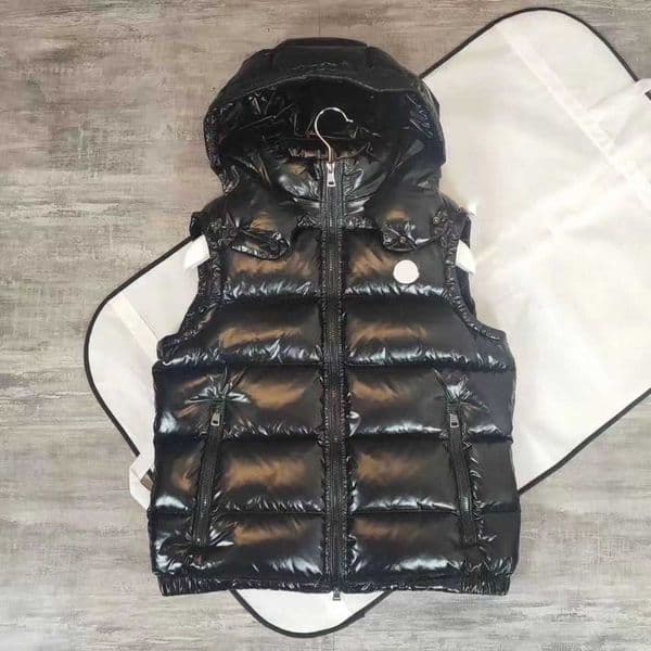 Womens Down Parkas Puffer Vest Jacket Woman Jackets Sleeveless Coat Designer Winter Outwears Coats Windbreaker S-2XL