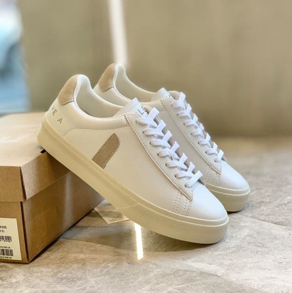 French Vej& white shoes bred with a small number of lace ups versatile lovers' classic casual and comfortable sports board VLOGO