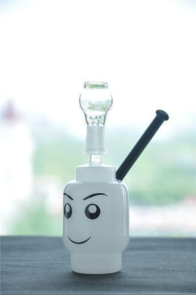 Black And White Smile face Glass Bongs Cute cermic Recycler Oil Rigs Bubbler Best Selling Glass Water Pipes Hookahs Shisha 14 mm Male Joint