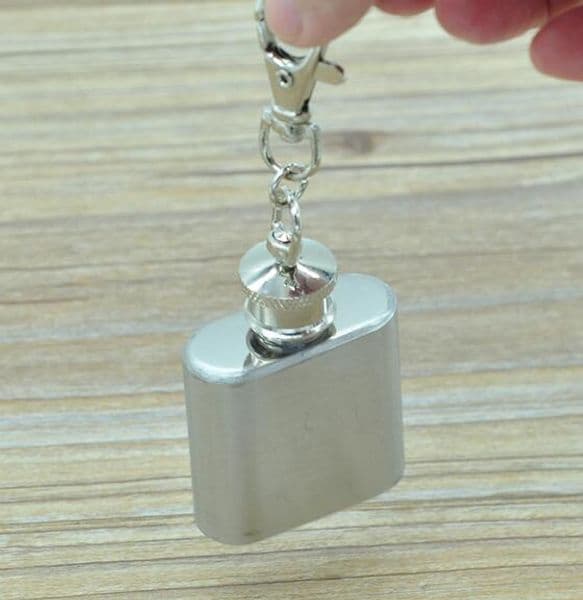 New Kitchen, Dining & Bar Portable party outdoor Keychain 1oz Stainless Steel Whisky Liquor Alcohol Pocket Hip Flask,oil bottle KD1