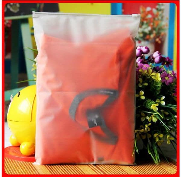 100pcs 24x35cm Zip lock Zipper Top frosted plastic bags for clothing, T-Shirt , Skirt retail packaging customized logo printing