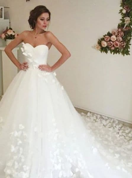 Sweetheart Ball Gowns Wedding Dress with 3D Handmade Flower Tulle A Line Chapel Train Pleated Lace-up Bridal Wedding Vestidos De Novia