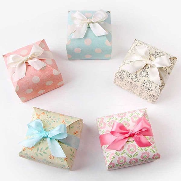 Gift Wrap square pink dot pattern creative wedding gift candy paper buckle gift color box Handmade soap box can be customized