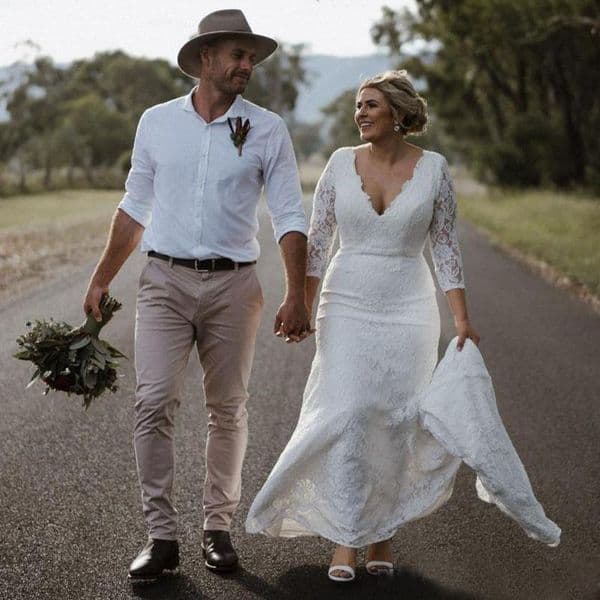 Plus Size Classy Mermaid Lace Wedding Dresses V Neck Long Sleeves Bridal Gowns Sweep Train Trumpet Robe De Marie