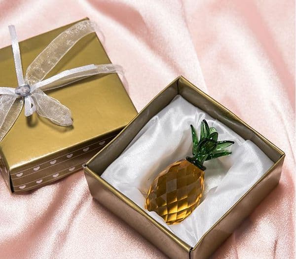 120pcs Crystal Pineapple Glass Figure Ornament Wedding Favors Pineapple Shape in Gift Box Party Gift Home Decoration SN876