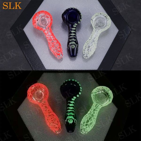 Glow in the dark glass hand pipes with Snowflake Bowl screens 4" Bubbler Water Pipe Oil Rig Spoon Smoking Water bong new arrival