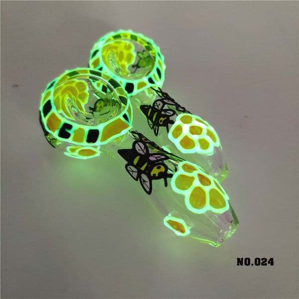 2019 NEW Glass Hand Pipe Hot Sale Luminous Yellow Flowers Bee Colored Hand Pipe zz rr