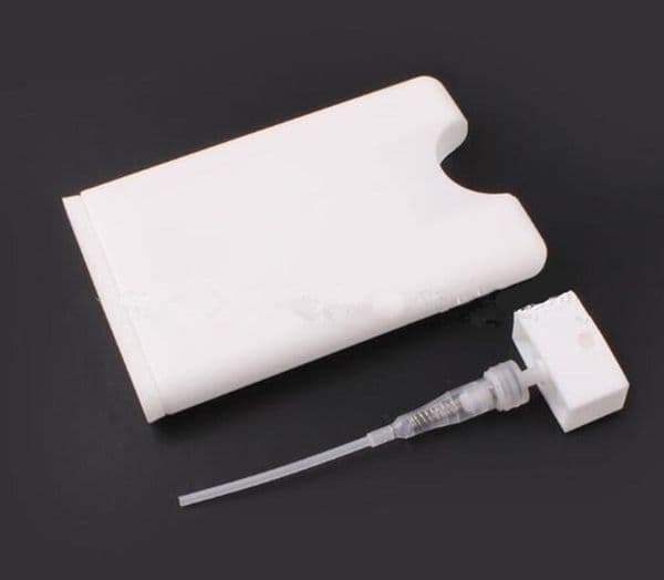Wholesale Promotion Empty 20Ml Plastic Black Credit Card Shape Pocket Perfume Bottle Women Cosmetic Container Small Spray Packaging B2