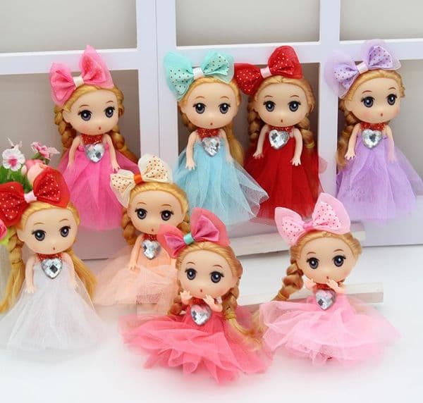 Wearing dress rubber head doll Keychain pendants cute Princess Key Ring Ornament Purse Charm Children Kids Gift fashion baby dolls 12cm
