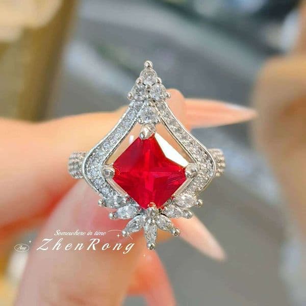 New Fashion Vintage Square Red Zircon Rings For Women Gorgeous Silver Color Opening Ring Wedding Party Jewelry Gifts
