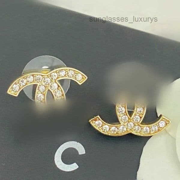 Top Quality Stud Fashion stud earrings woman Luxury designer earring multi colors c letter jewelry women 18k diamond Wedding Gifts luxury jewelry