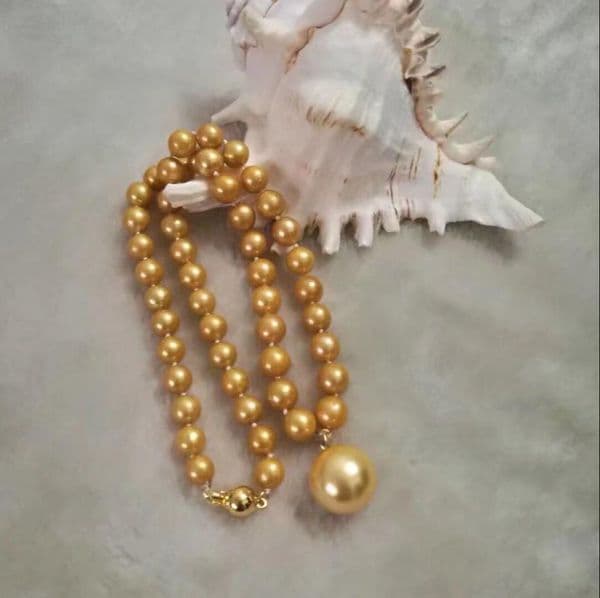 Jewelry Pearl Necklace Natural South Sea Gold 8-9mm Pearl Necklace 18inch+16mm Shell Pearl Pendant