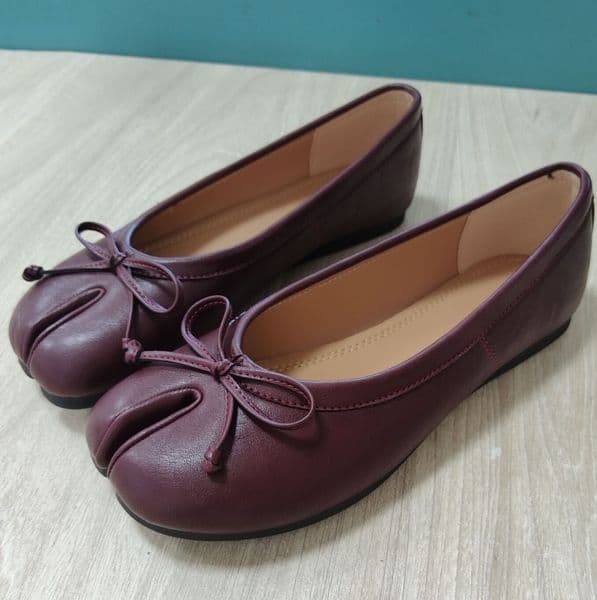 Women's Split-Toe Slip-On Shoes round Toe Low Heel Flat Bottom Pig's Foot Mini Boots Casual Style Half Slippers New Fashion Ballet Flats Split Toe Footwear Mules boots