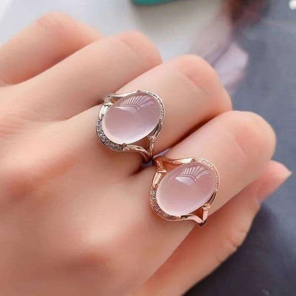 Classic new in Natural ice pale pink chalcedony rings for women exquisite transparent oval light luxury ring wedding jewelry