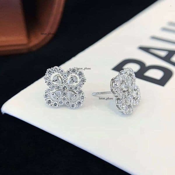 Double 18k Four-Leaf 1.6ct Round & Pear Stud Earrings Women Engagement Party Gift Fashion GRA Lab VVS Moissanite Jewelry