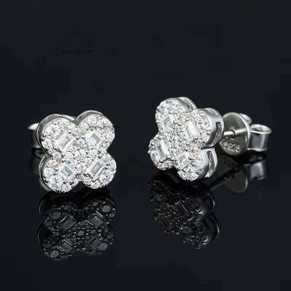 Hot Sale 925 Silver 18K Stud Earrings Ladies fashion Jewelry 5A Mo VVS Moissanite Wedding High-grade Gifts
