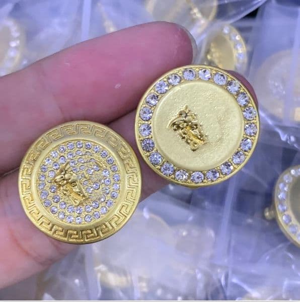 Retro diamond studded asymmetrical earrings with embossed human head and palace round earrings New Designed JEWELRY 023