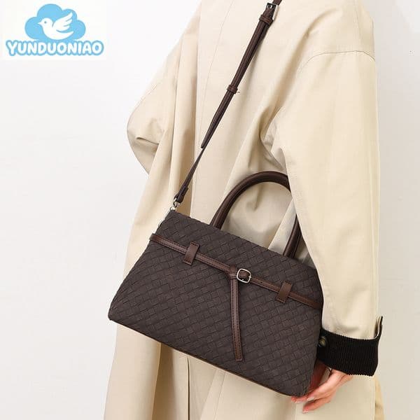 YUNDUONIAO New Women's Handbag Autumn/Winter Commuter Bag New Handmade Woven Bag Fashion trend Large Capacity Women's Shoulder Bag