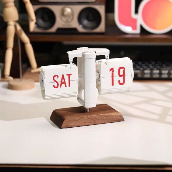 Vintage European Flip ClockAutomatic Mechanical Desk Clock with CalendarWeek DisplayRetro Home Decor for Living Room Office 260107