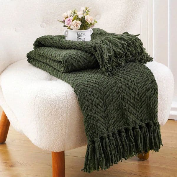Battilo Knitted Throw Blanket for Couch Soft Thick Decorative Sofa Blanket Plaid Bed Throw Bedspread on the Bed Spring Decor 260106