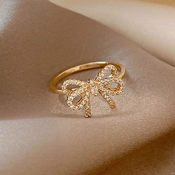 ZAKOL Korean Fashion Crystal Bow Ring For Women Micropaved Zirconia Minimalist Trendy Finger Ring Jewelry 260104BJ