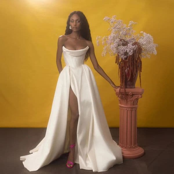 High Quality A-line Wedding Dress 2026 Strapless Pleats High Slit and Corset Satin Bridal Bride Party Gowns Vestidos De Novia