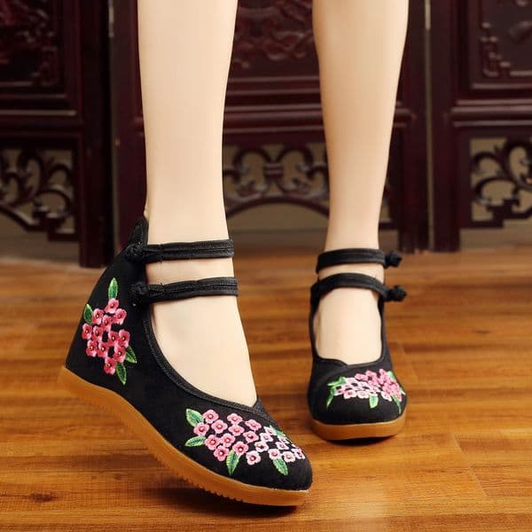 Ddmytiger Heart Whisper Spring New Original Embroidered Cloth Women S Single With Rhinestones Autumn Leaves Square Dance Shoes Outdoor Shoes