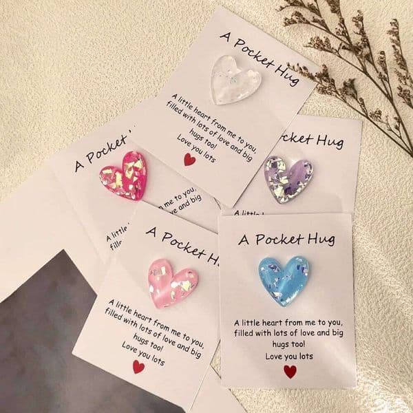 DIY heart pocket hug greeting mini resin gift, pun card write text to each other