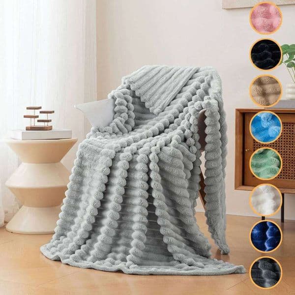 1pc Drawn flannel fashionable, simple, comfortable, soft cover nap blanket, Christmas gift blanket XJ260112