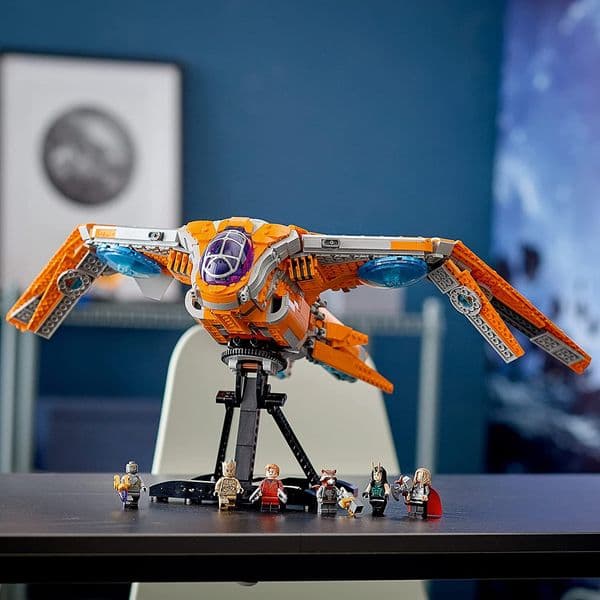 Cross-border new-style superhero Galaxy Guarding Team spaceship 76193 creative assembly building block display toy - Free shipping
